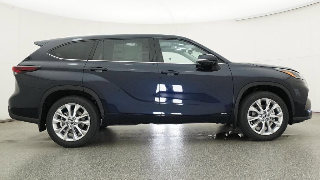 New 2026 Toyota Highlander Limited AWD/4WD image 18