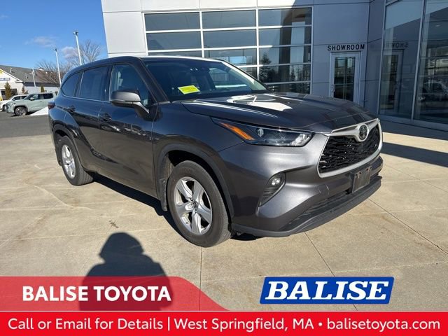 Used 2022 Toyota Highlander LE