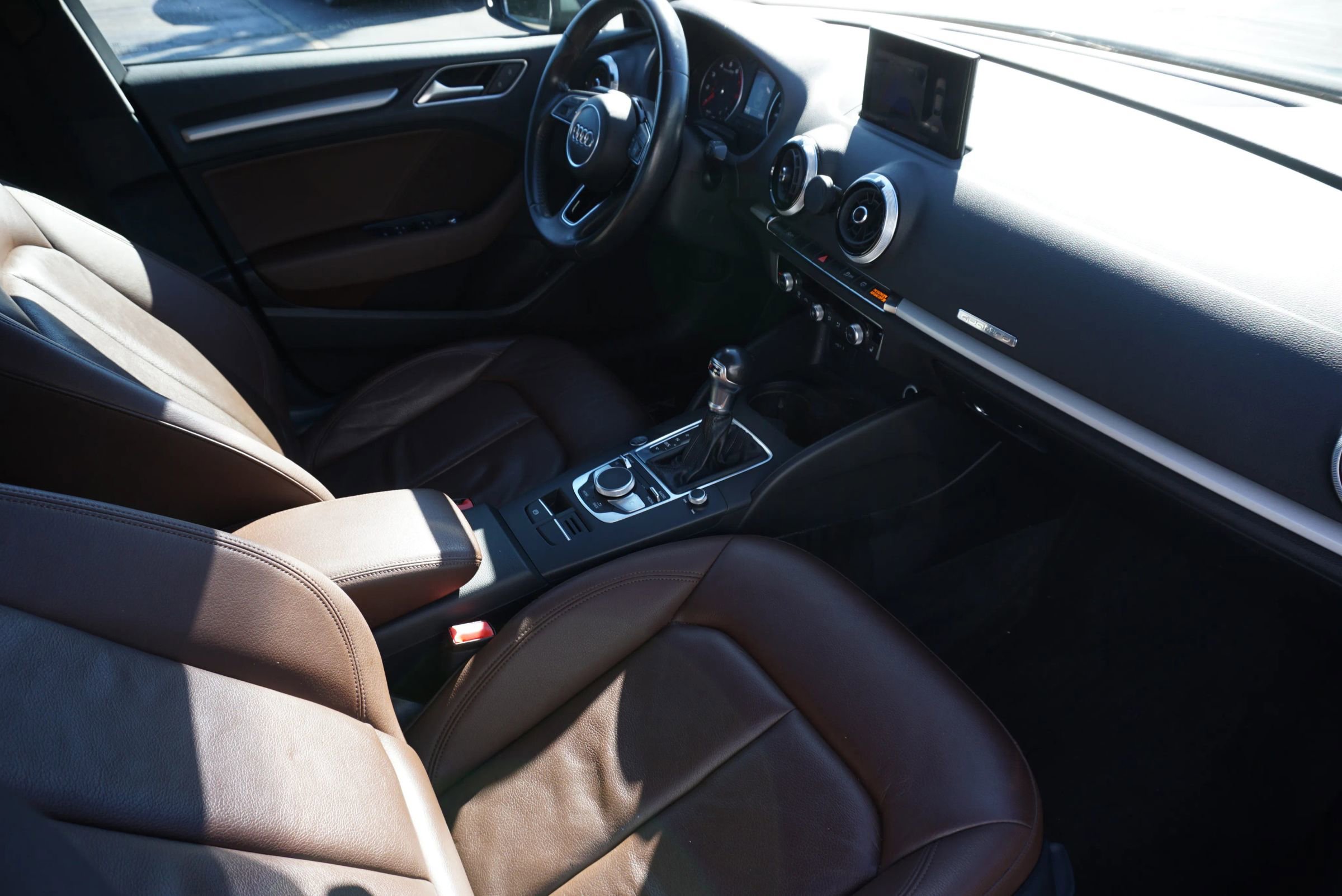 Used 2018 Audi A3 2.0T Premium w/ Convenience Package image 34