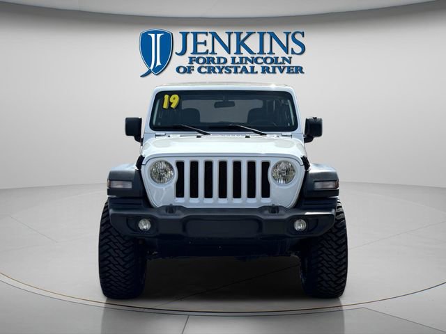 Used 2019 Jeep Wrangler Sport image 3