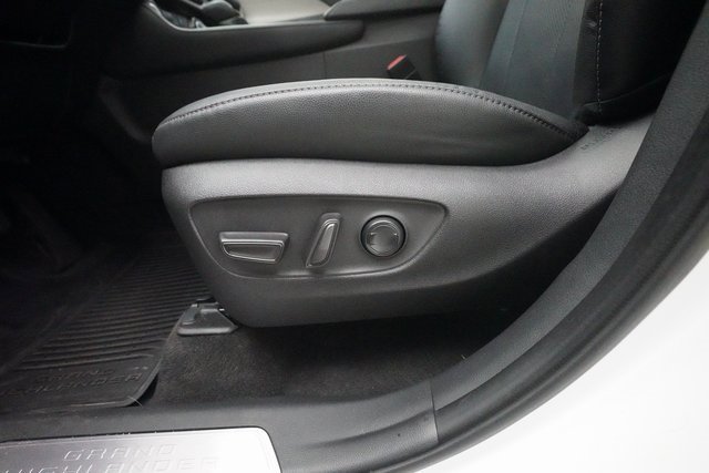 Used 2024 Toyota Grand Highlander Limited image 30