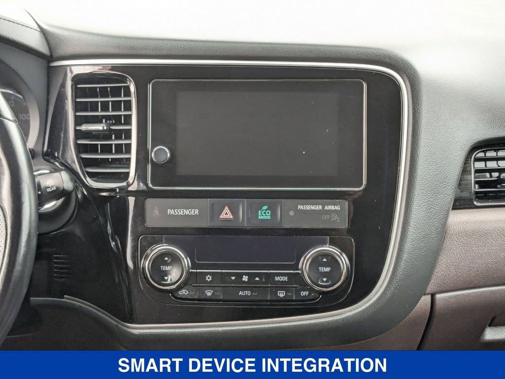 Used 2018 Mitsubishi Outlander SEL image 32