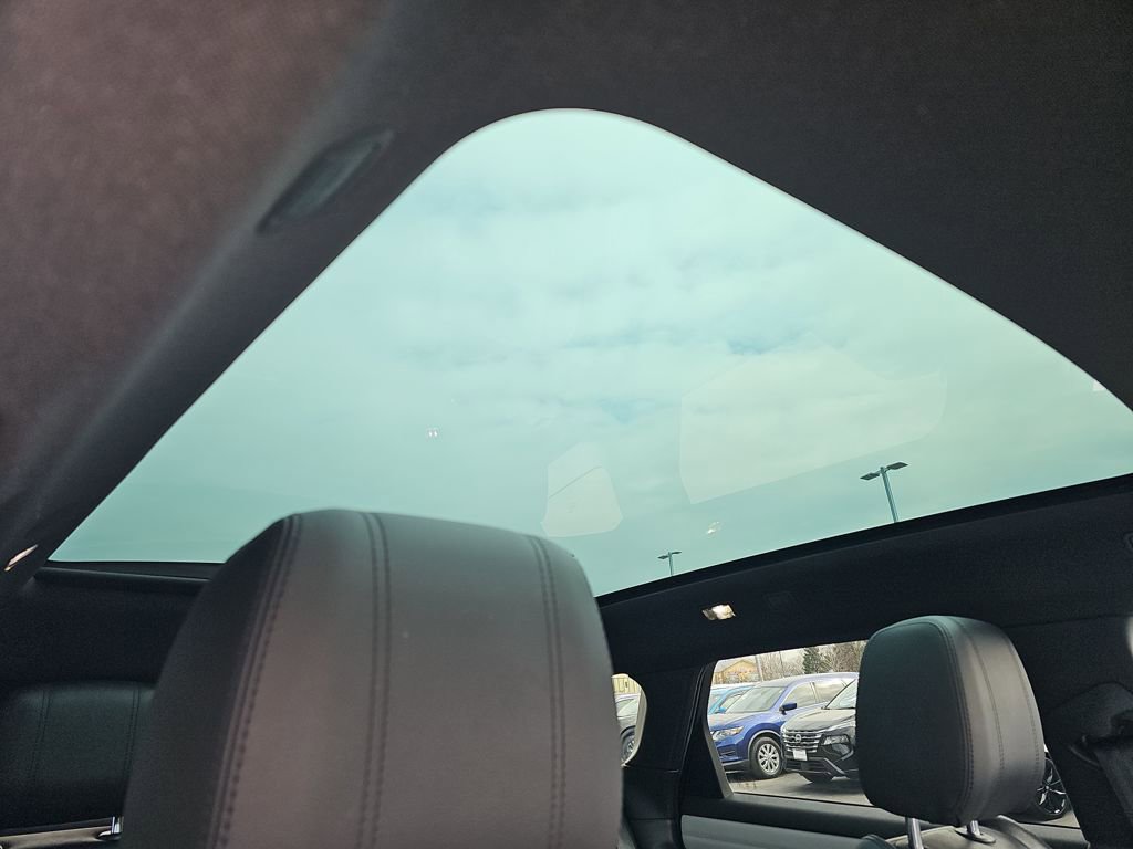 Used 2020 Land Rover Range Rover Evoque First Edition image 19