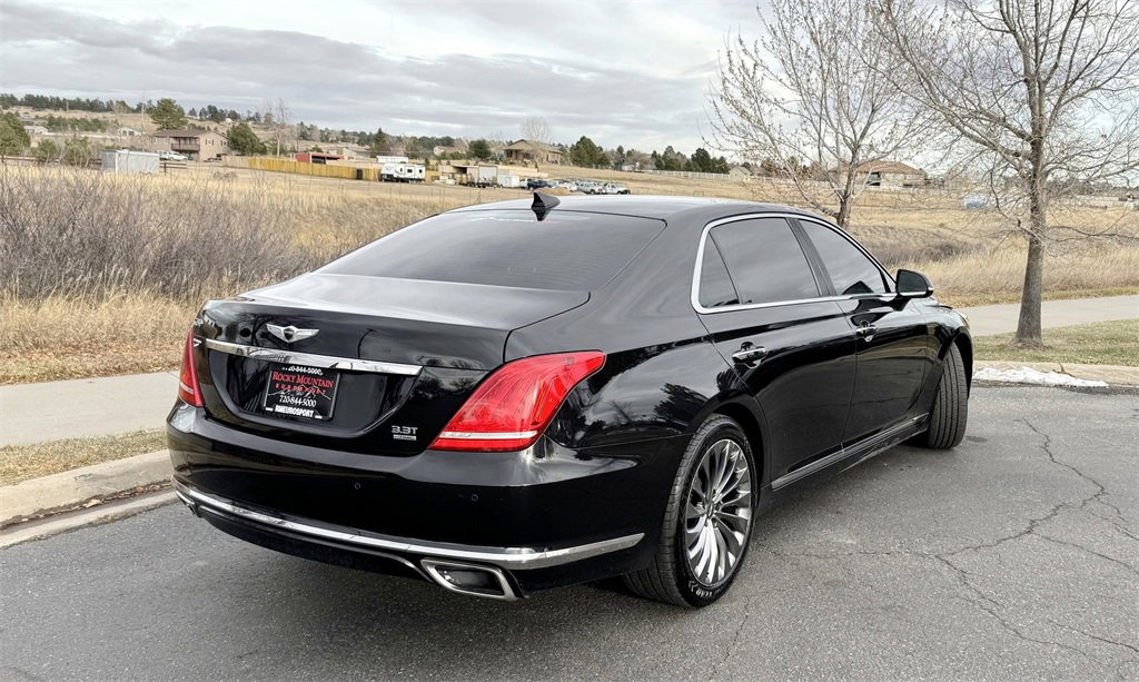 Used 2018 Genesis G90 3.3T Premium image 6