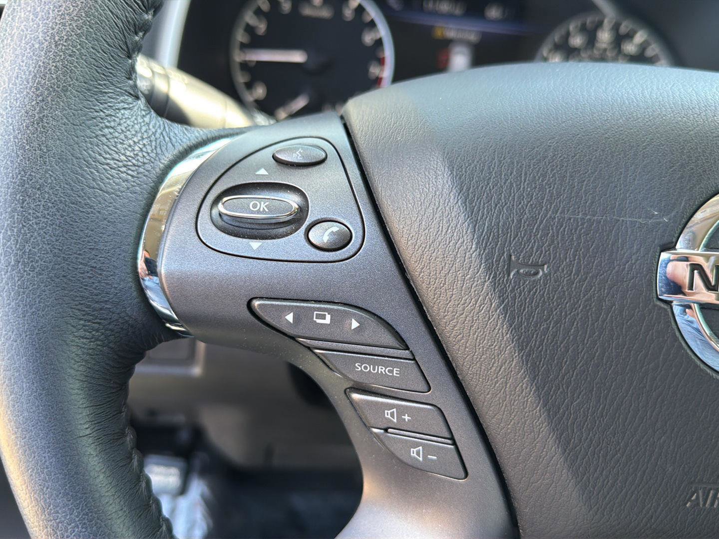 Used 2022 Nissan Murano SV image 21