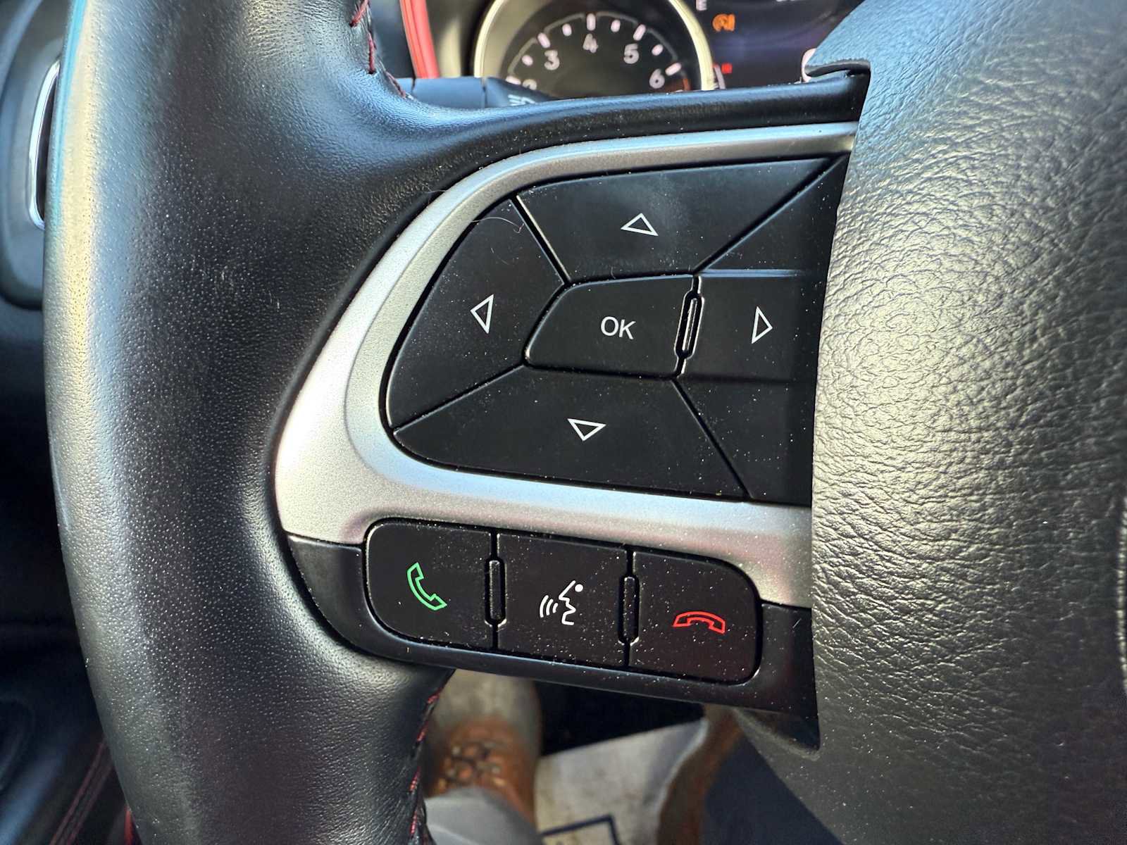 Used 2020 Jeep Compass Trailhawk w/ Leather Interior Group image 44