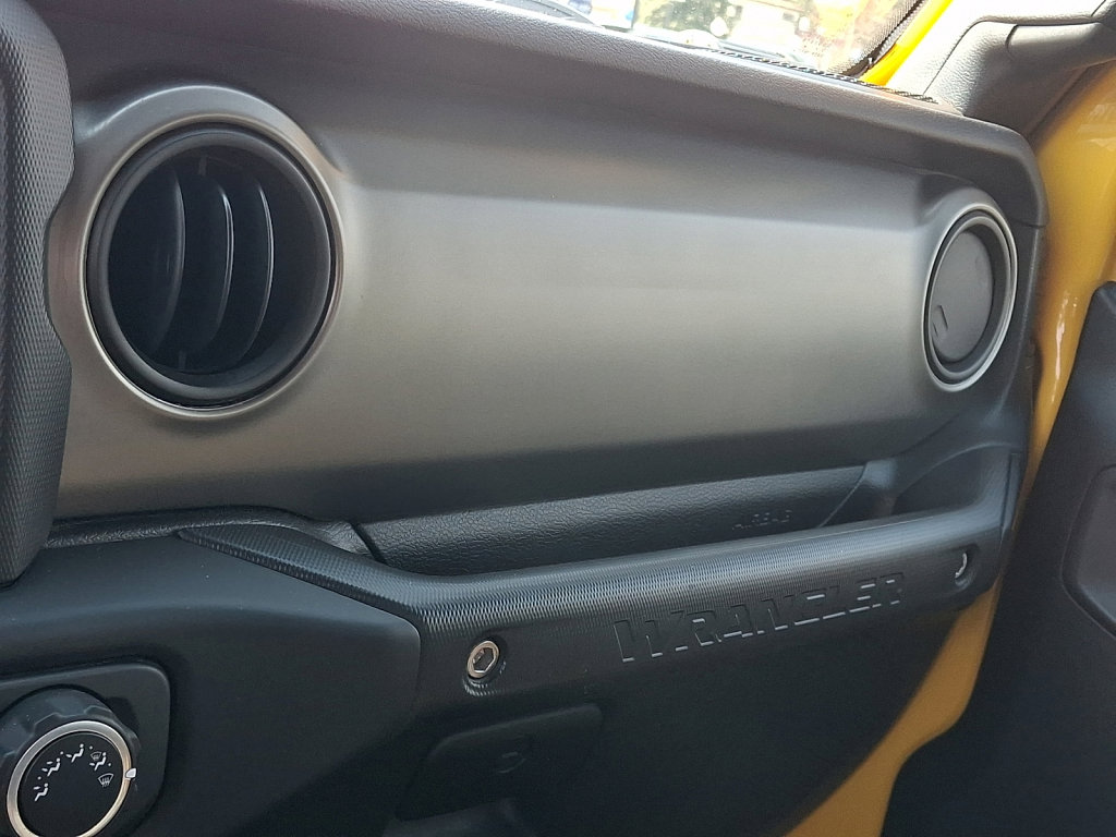 Used 2019 Jeep Wrangler Unlimited Sport image 31