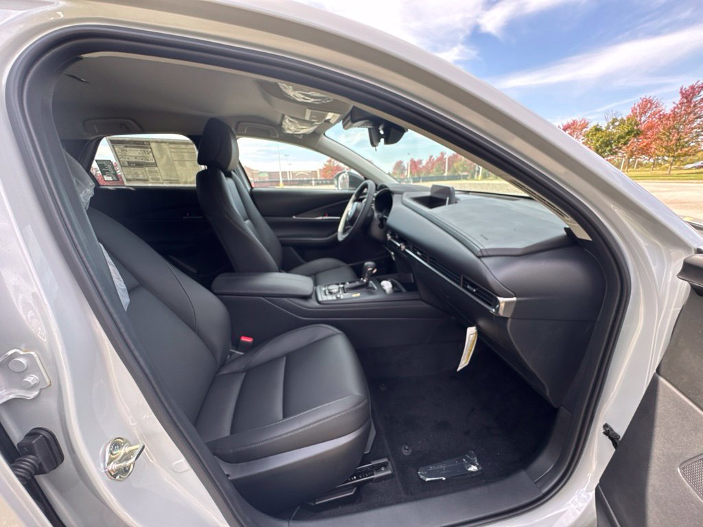 New 2026 MAZDA CX-30 AWD 2.5 S w/ Select Sport Pkg image 3