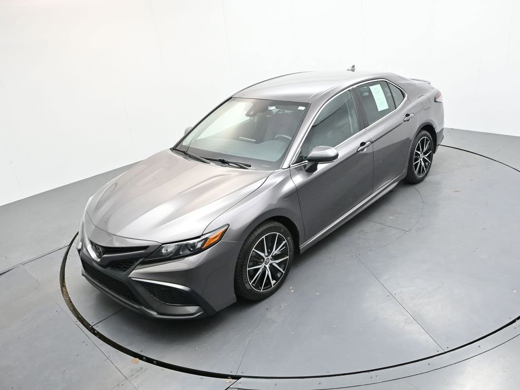 Used 2024 Toyota Camry SE image 23
