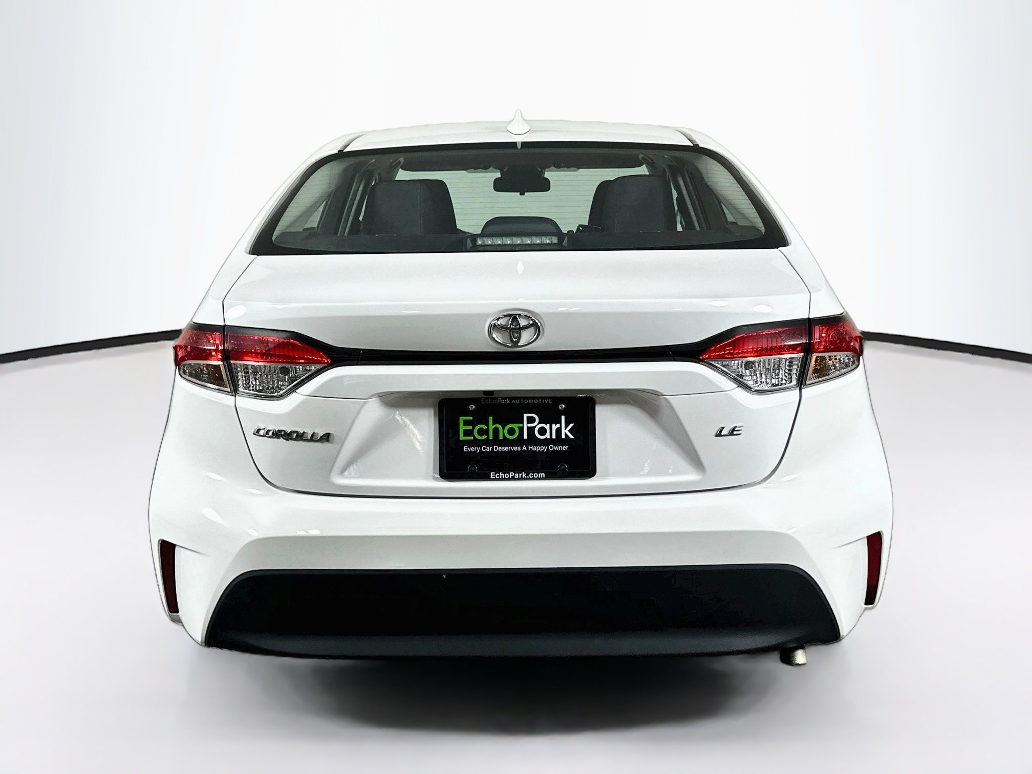 Used 2025 Toyota Corolla LE FWD image 7