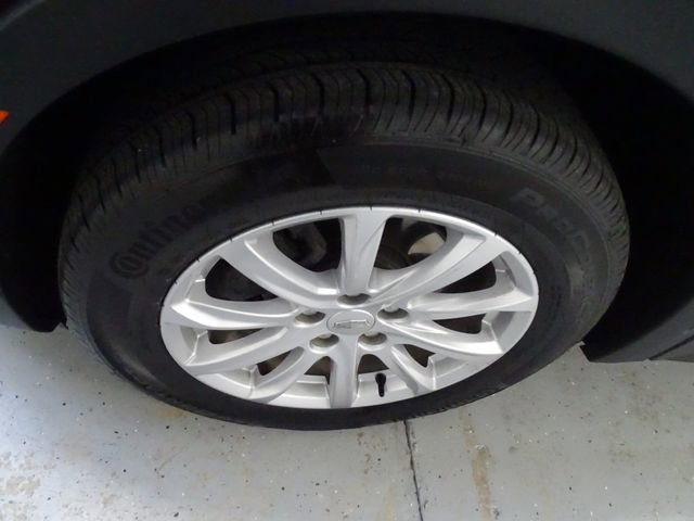 Certified 2023 Cadillac XT4 Luxury w/ Cold Weather Package image 26