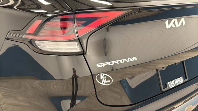 Used 2025 Kia Sportage SX Prestige image 34