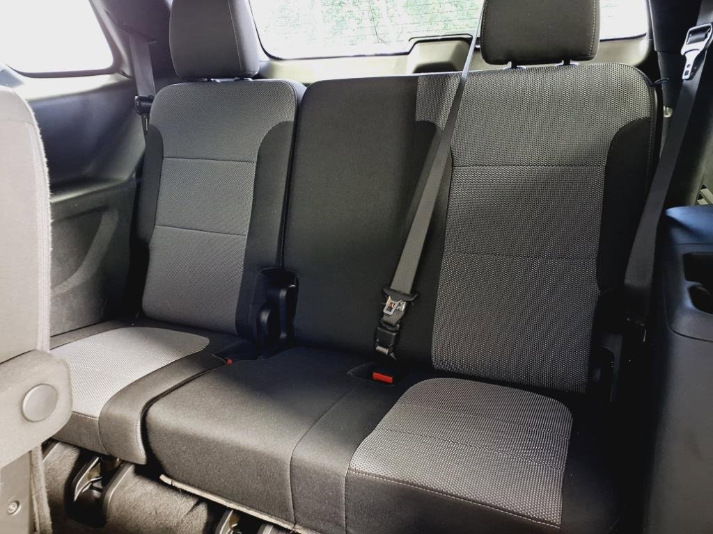 Used 2020 Chevrolet Traverse LT image 17