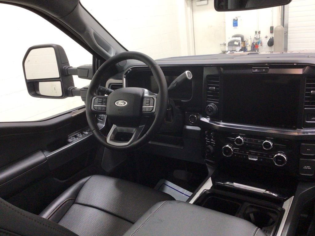 New 2025 Ford F250 Lariat w/ Lariat Ultimate Package image 22