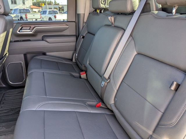 Used 2025 GMC Sierra 2500 SLT w/ SLT Premium Package image 13