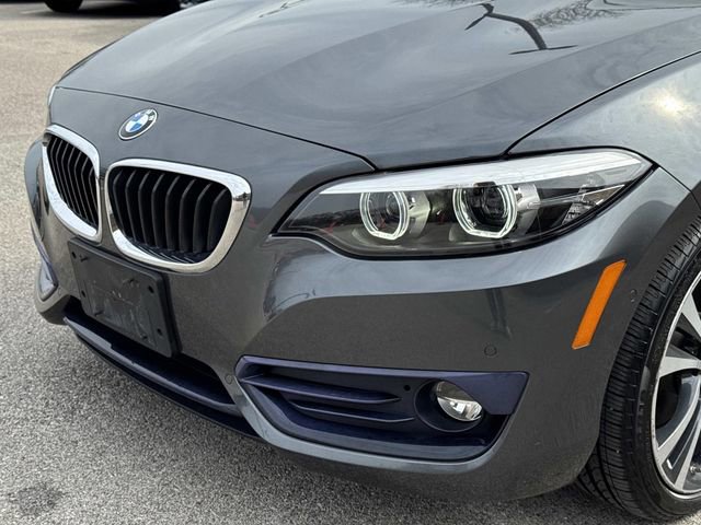 Used 2018 BMW 230i xDrive Convertible image 10