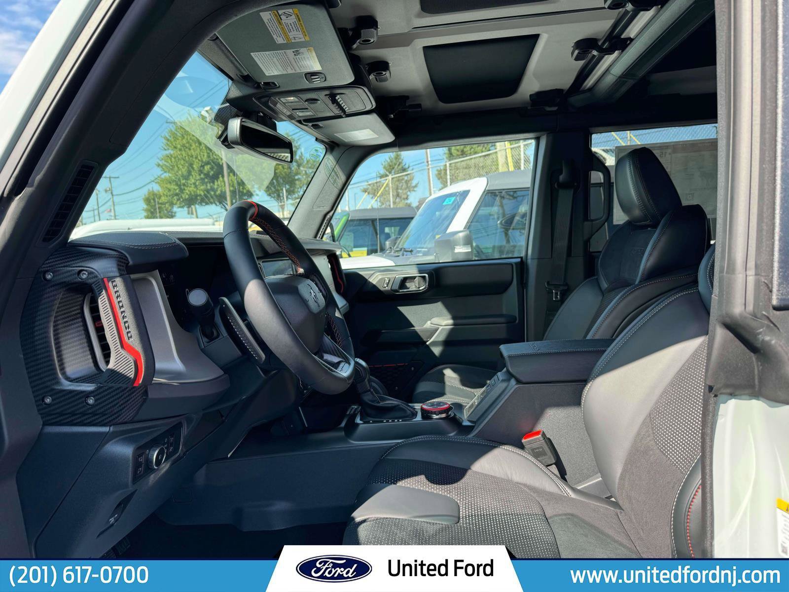 Used 2024 Ford Bronco Raptor w/ Interior Carbon Fiber Pack 6 AWD/4WD image 33