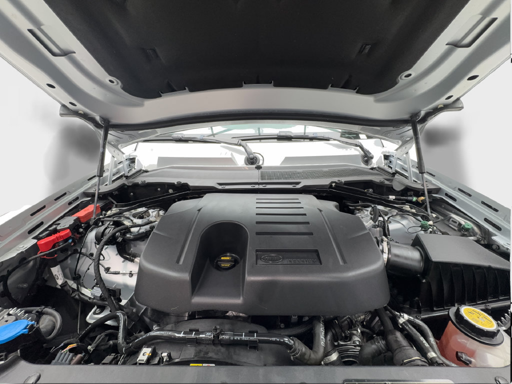 Used 2024 Land Rover Defender 110 S AWD/4WD image 20