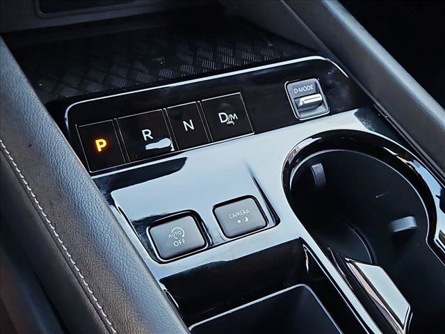 Used 2025 Nissan Murano SV AWD/4WD image 12