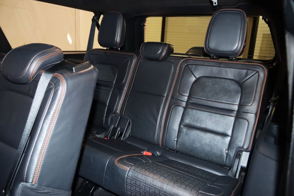 Used 2024 Lincoln Navigator L Black Label AWD/4WD image 12