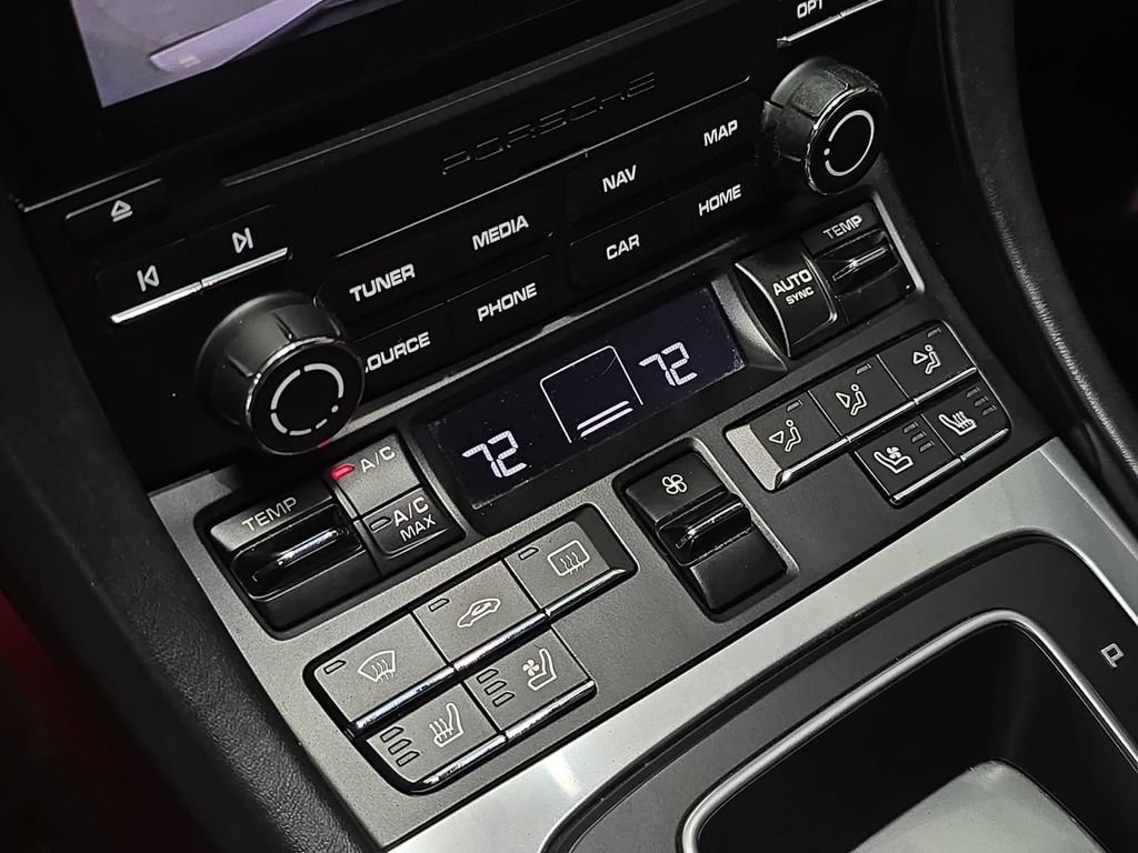 Certified 2019 Porsche 911 Carrera RWD image 19