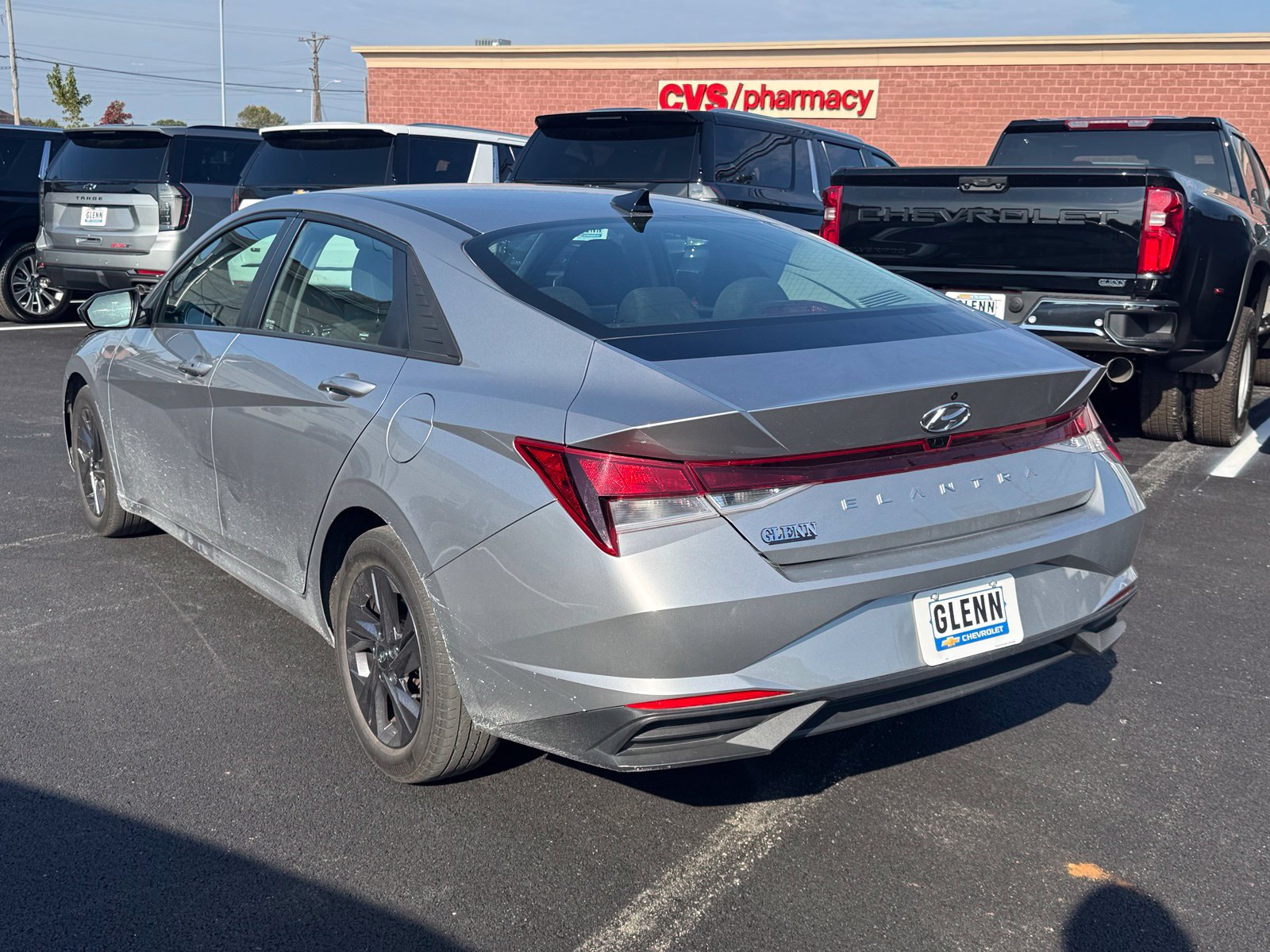 Used 2022 Hyundai Elantra SEL FWD image 4