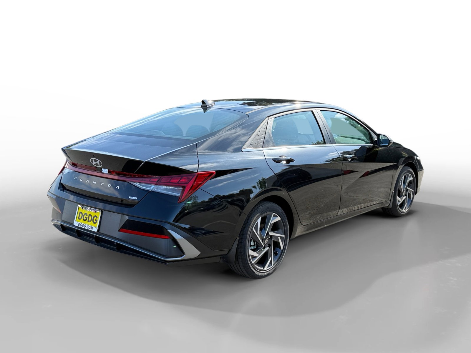 New 2025 Hyundai Elantra Limited image 5