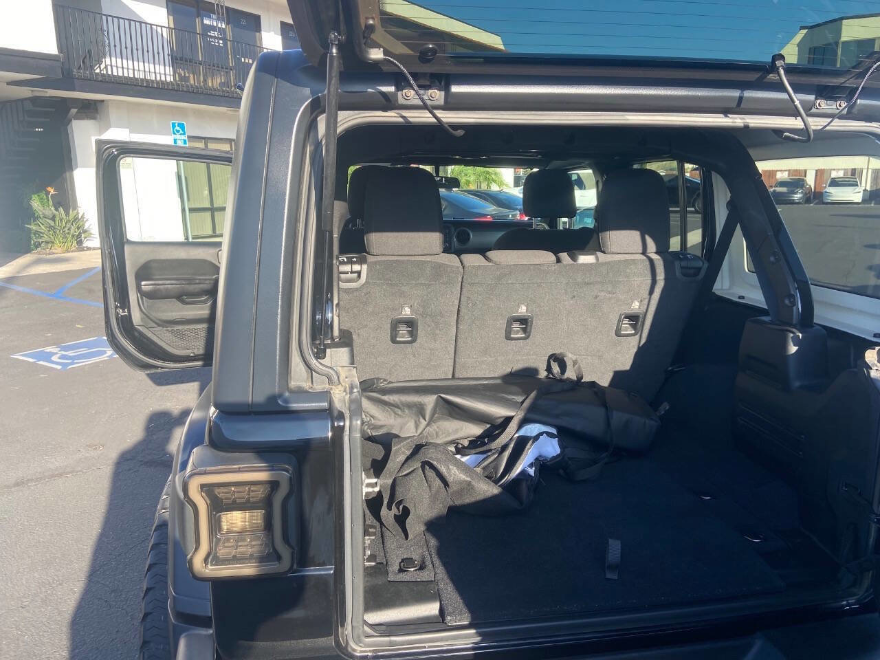 Used 2020 Jeep Wrangler Unlimited Sport image 7