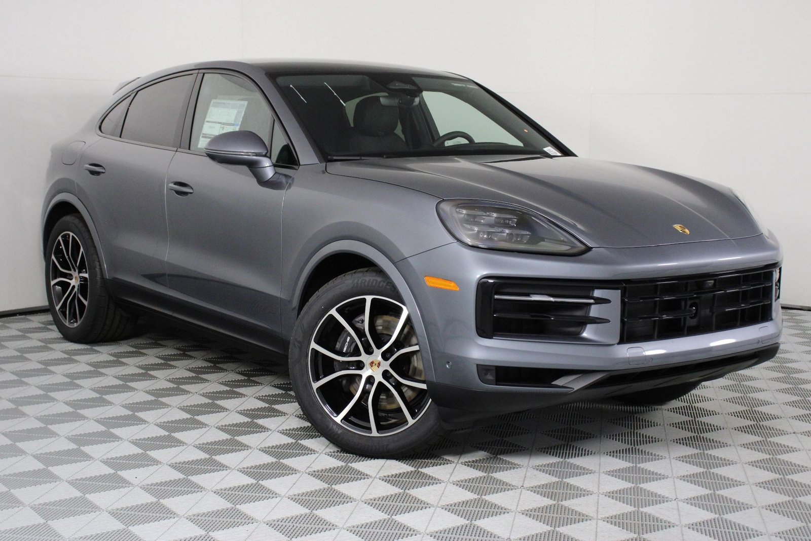 New 2026 Porsche Cayenne Coupe AWD/4WD image 9