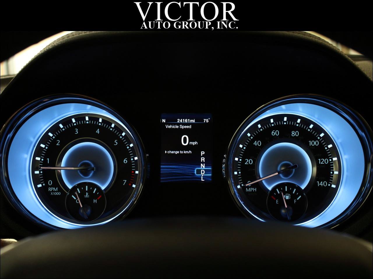 Used 2012 Chrysler 300 Limited RWD image 18