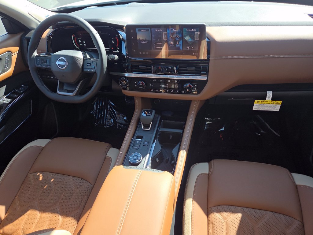 New 2026 Nissan Pathfinder Platinum w/ Accent Package AWD/4WD image 32