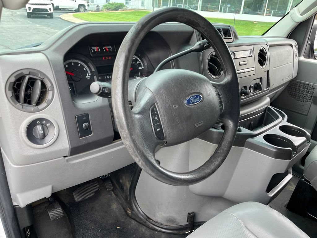 Used 2012 Ford E-250 and Econoline 250 w/ Commercial Cargo Van Pkg RWD image 10