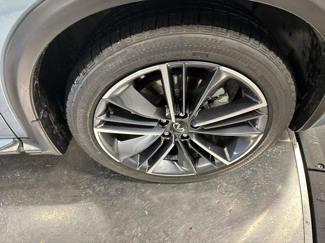 Certified 2025 INFINITI QX55 Luxe w/ Cargo Package image 17