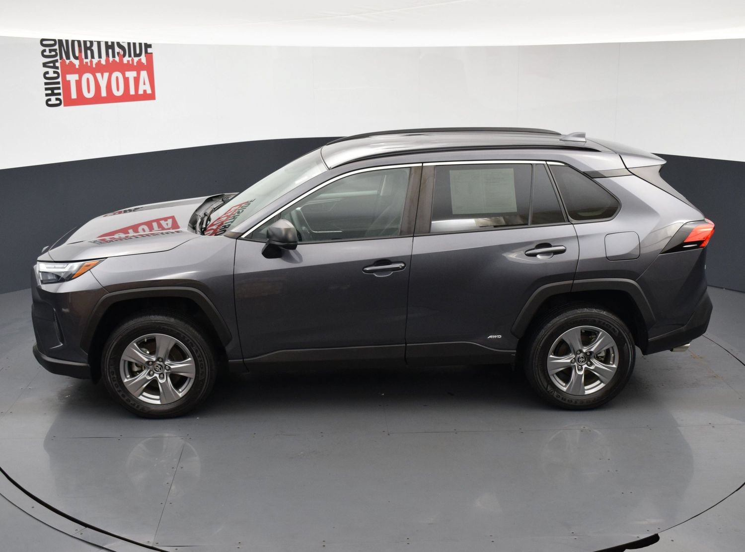 Used 2024 Toyota RAV4 LE AWD/4WD image 17