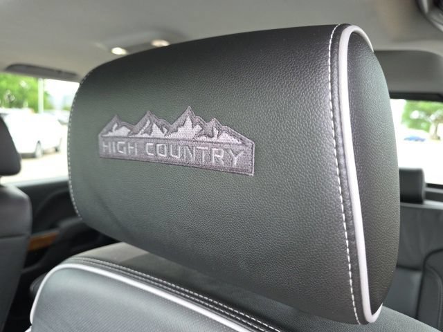 Used 2017 Chevrolet Silverado 1500 High Country AWD/4WD image 13