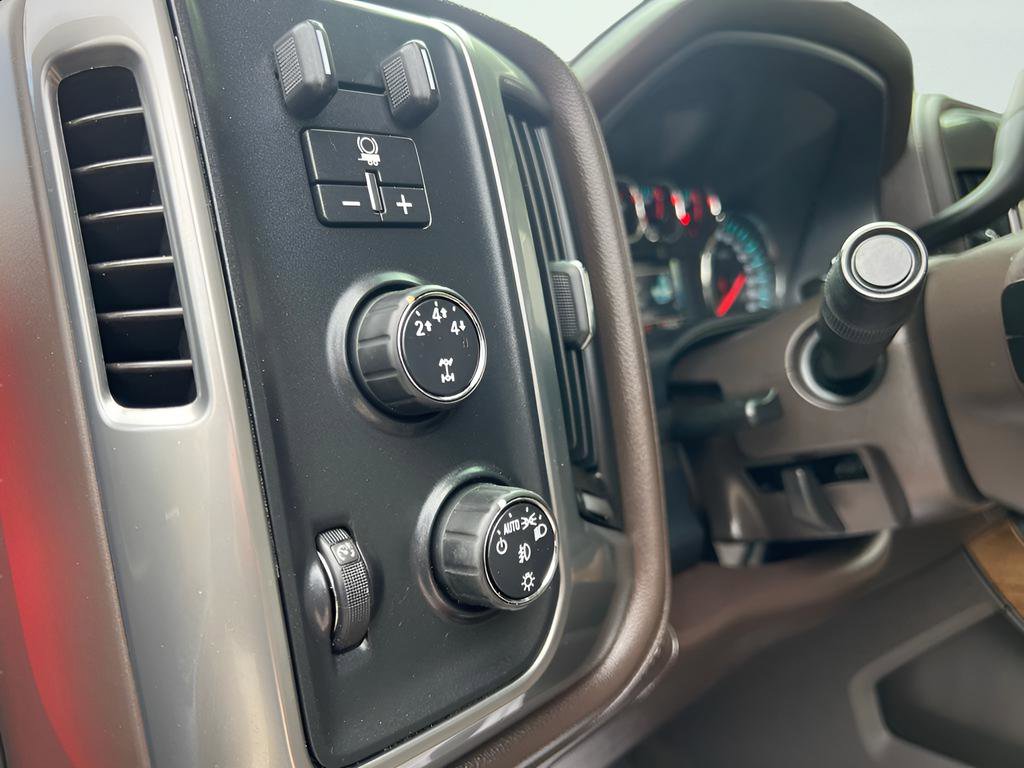 Used 2016 Chevrolet Silverado 2500 LTZ w/ Duramax Plus Package image 38