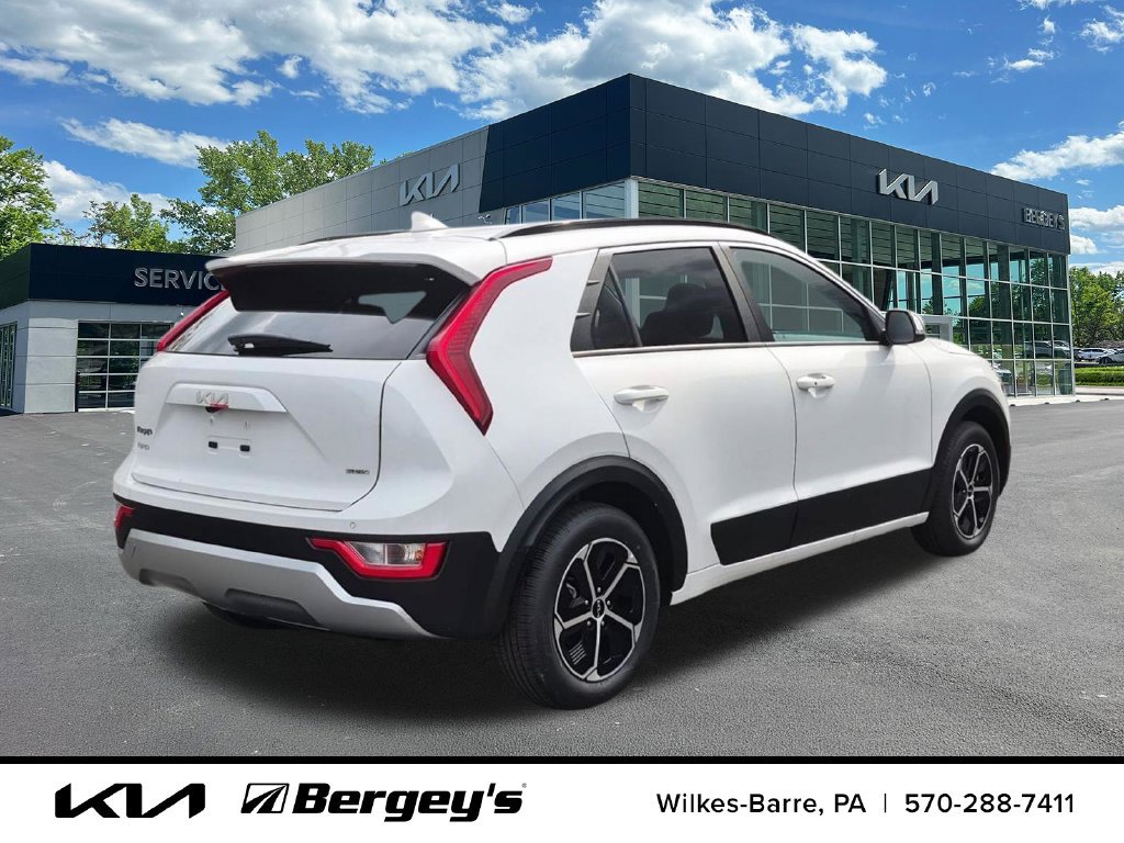 Certified 2025 Kia Niro EX w/ EX Cold Weather Package FWD image 16