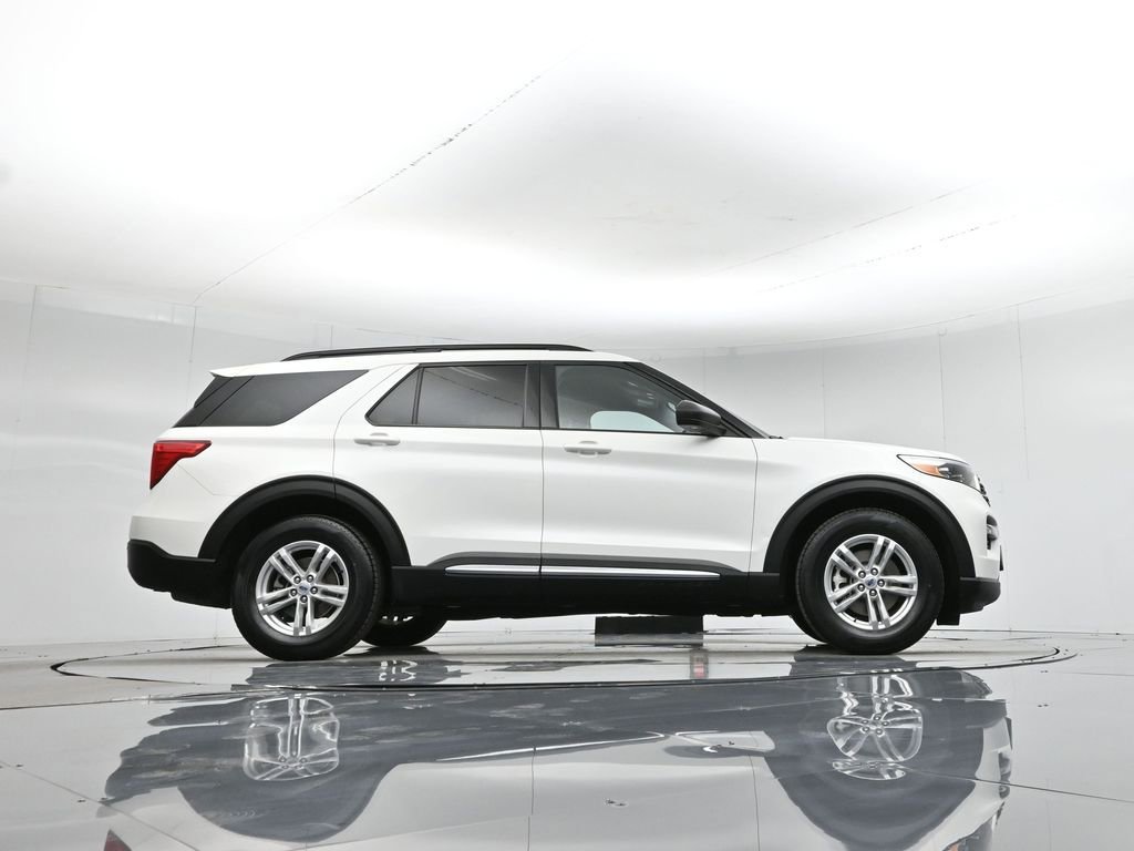 Certified 2023 Ford Explorer XLT w/ Equipment Group 202A image 54