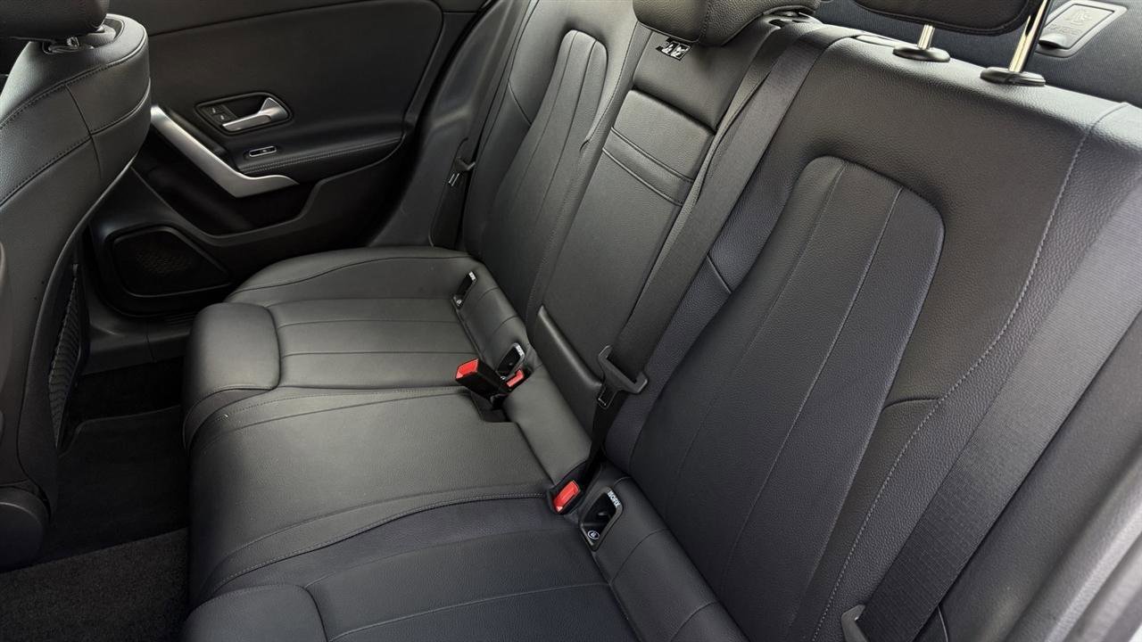 Used 2019 Mercedes-Benz A 220 4MATIC image 32