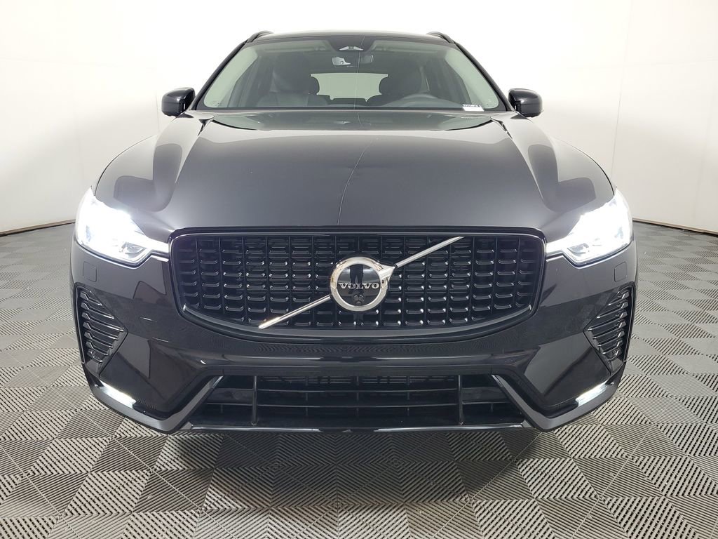 Used 2024 Volvo XC60 B5 Plus w/ Climate Package AWD/4WD video 2