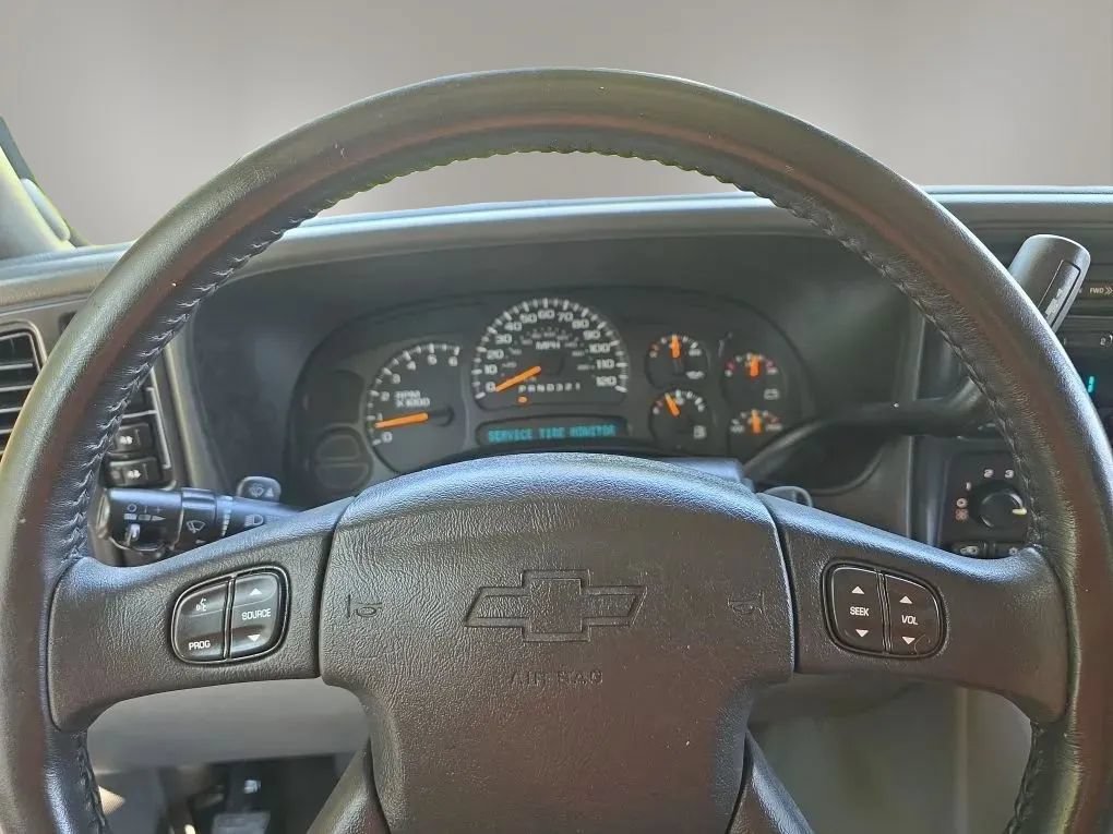 Used 2006 Chevrolet Avalanche Z71 w/ Preferred Equipment Group AWD/4WD image 18