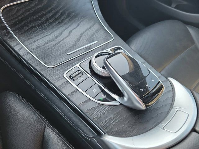 Used 2017 Mercedes-Benz GLC 300 4MATIC image 31