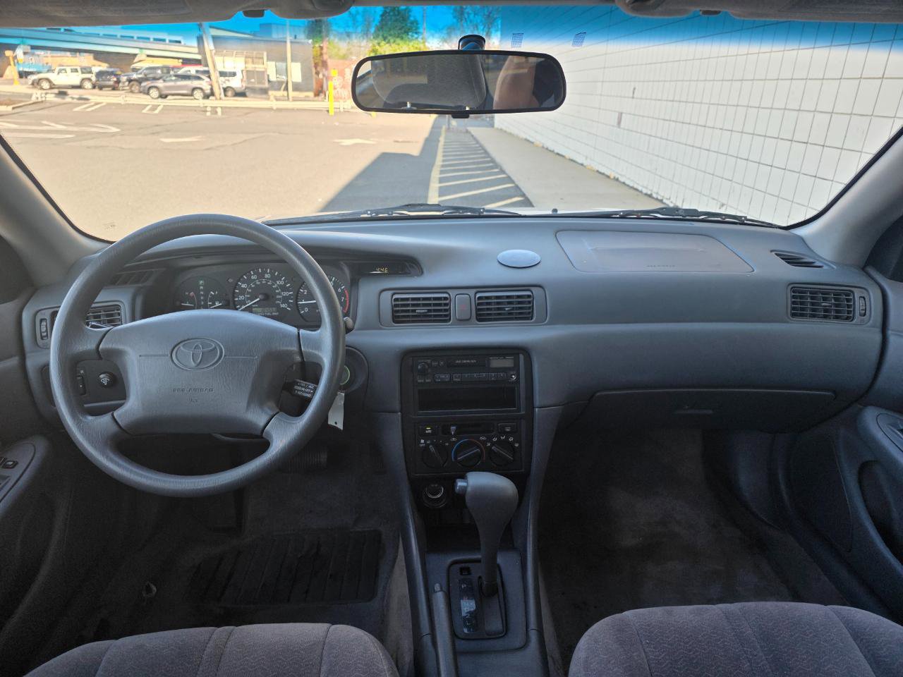 Used 1997 Toyota Camry XLE FWD image 13