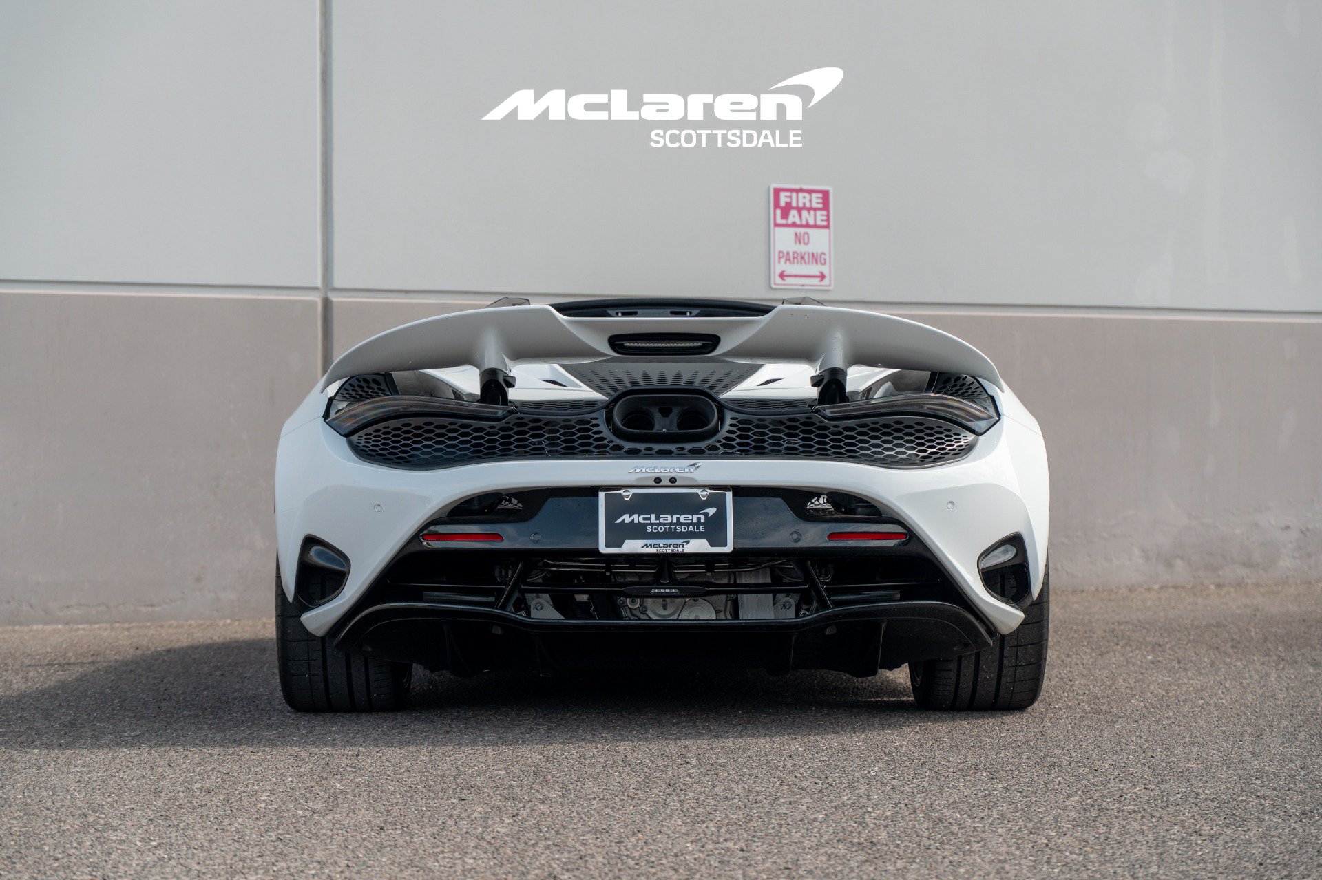 Used 2026 McLaren 750S Spider RWD image 6