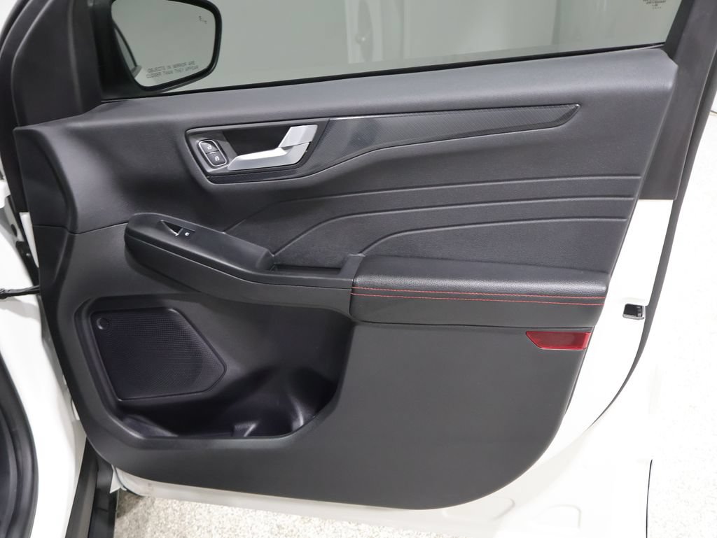 Used 2024 Ford Escape ST-Line w/ Tech Pack #1 AWD/4WD image 23