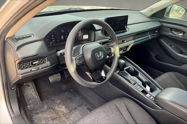 Used 2023 Honda Accord EX image 10