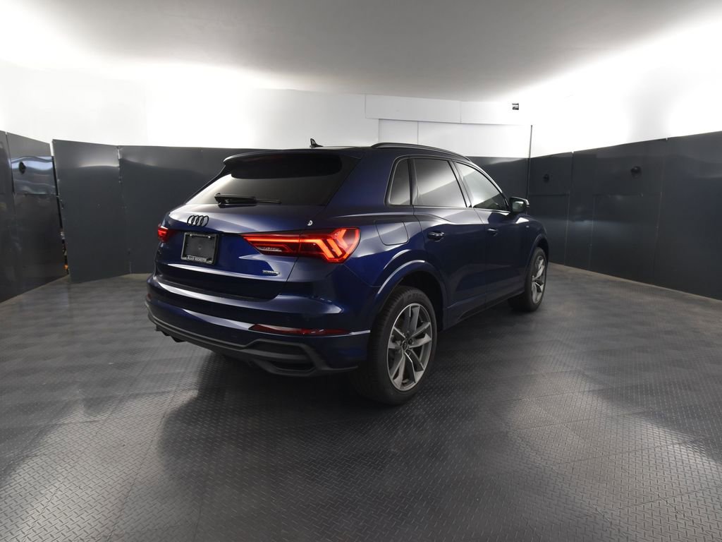 New 2025 Audi Q3 2.0T Premium image 5