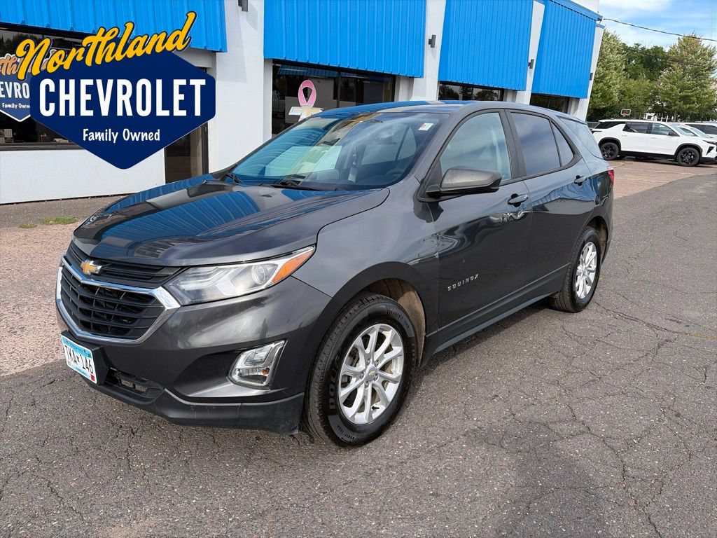 Used 2020 Chevrolet Equinox LS w/ LS Convenience Package AWD/4WD image 1