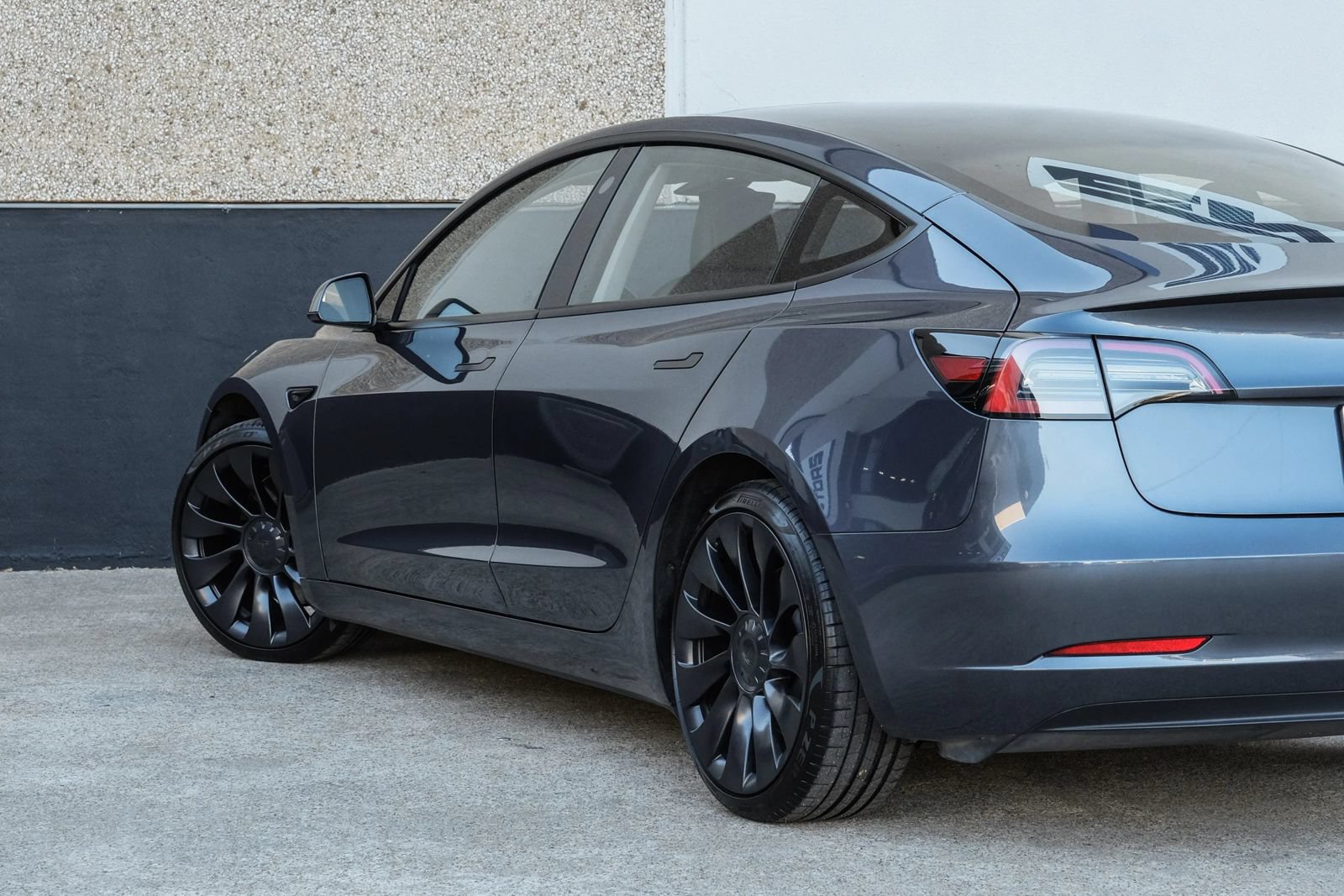 Used 2023 Tesla Model 3 Performance AWD/4WD image 17