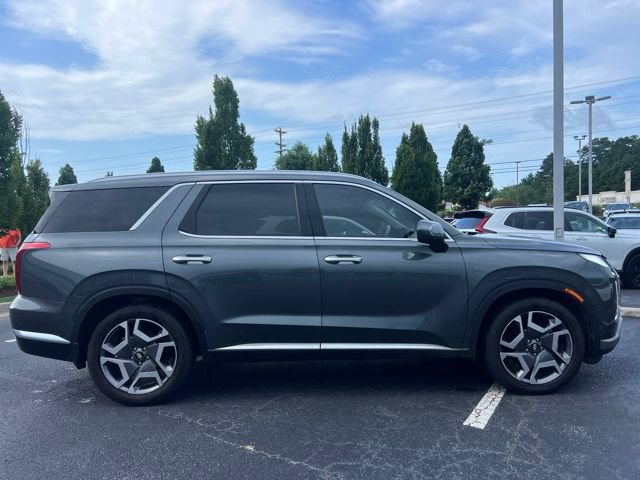 Used 2023 Hyundai Palisade Limited FWD image 5